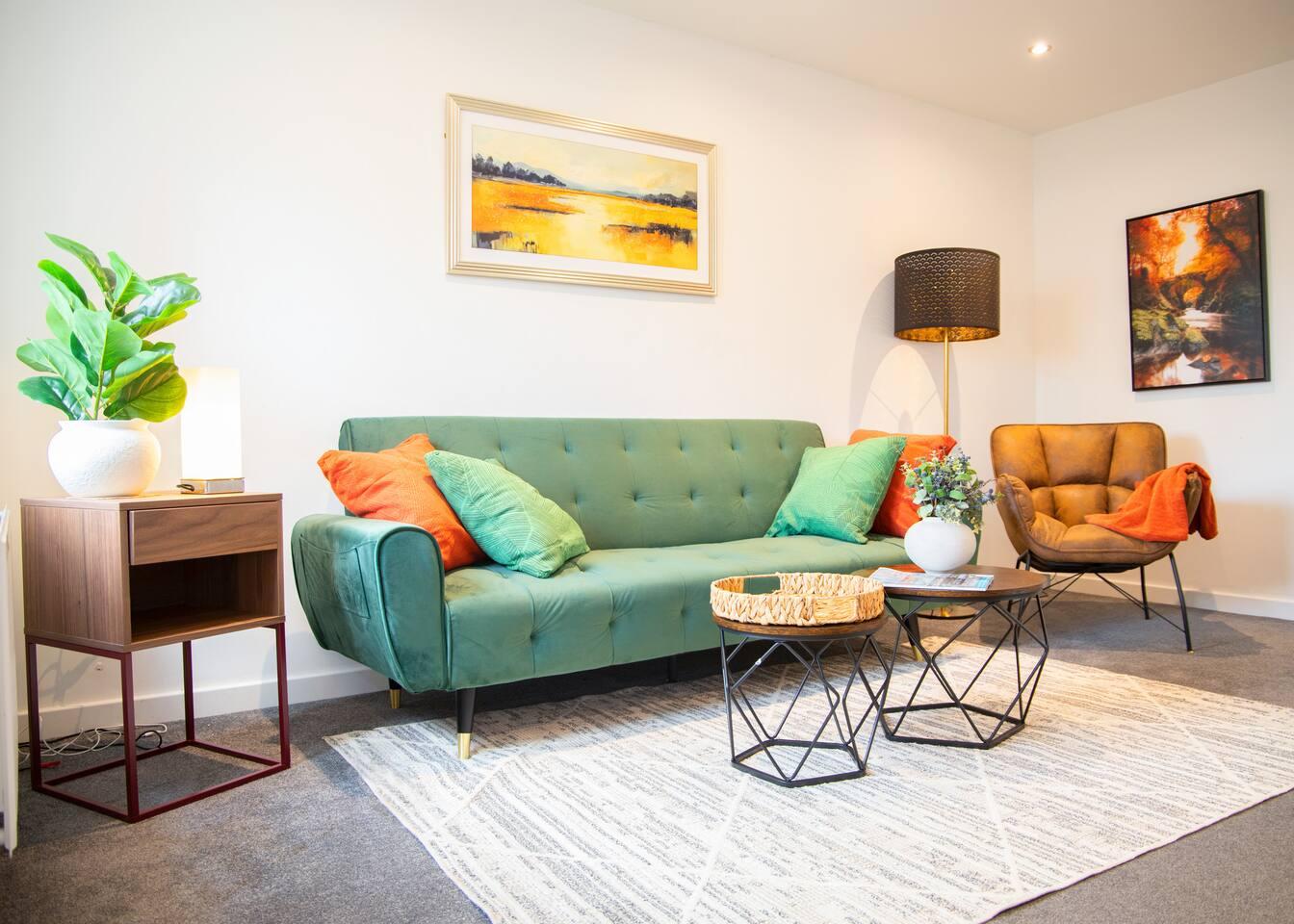 Premium Contractors House near M6  J3 & CBS Arena1