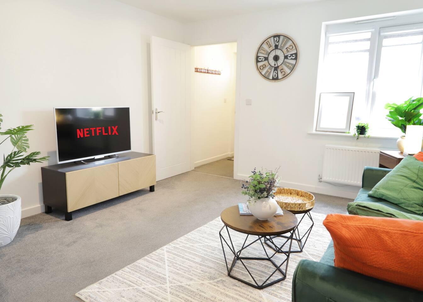 Premium Contractors House near M6  J3 & CBS Arena3